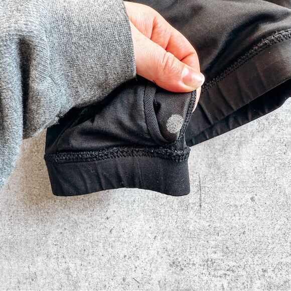 Lululemon Black Medium Support Sports Bra Size 6 - Picture 3 of 4